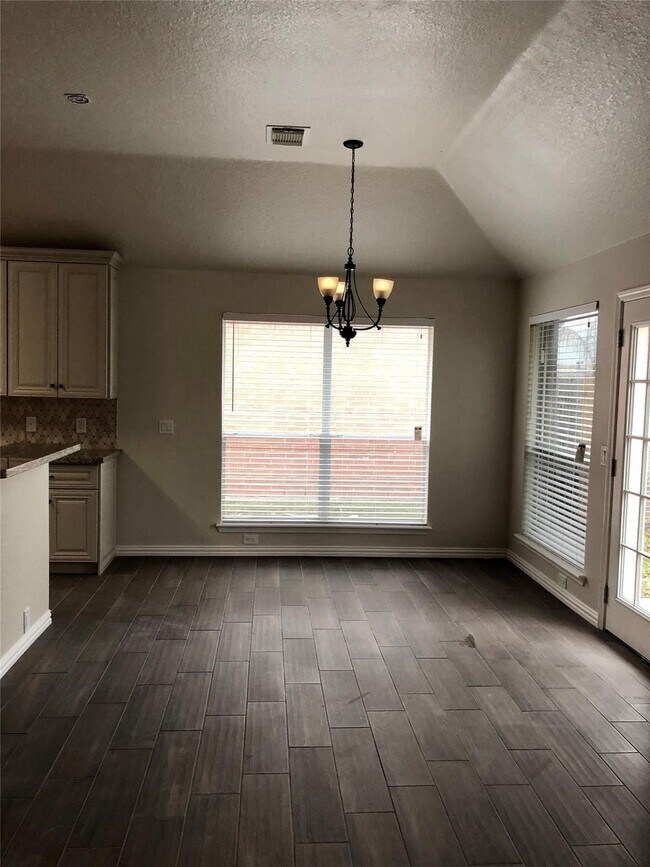 Building Photo - 6319 Deep Canyon Dr