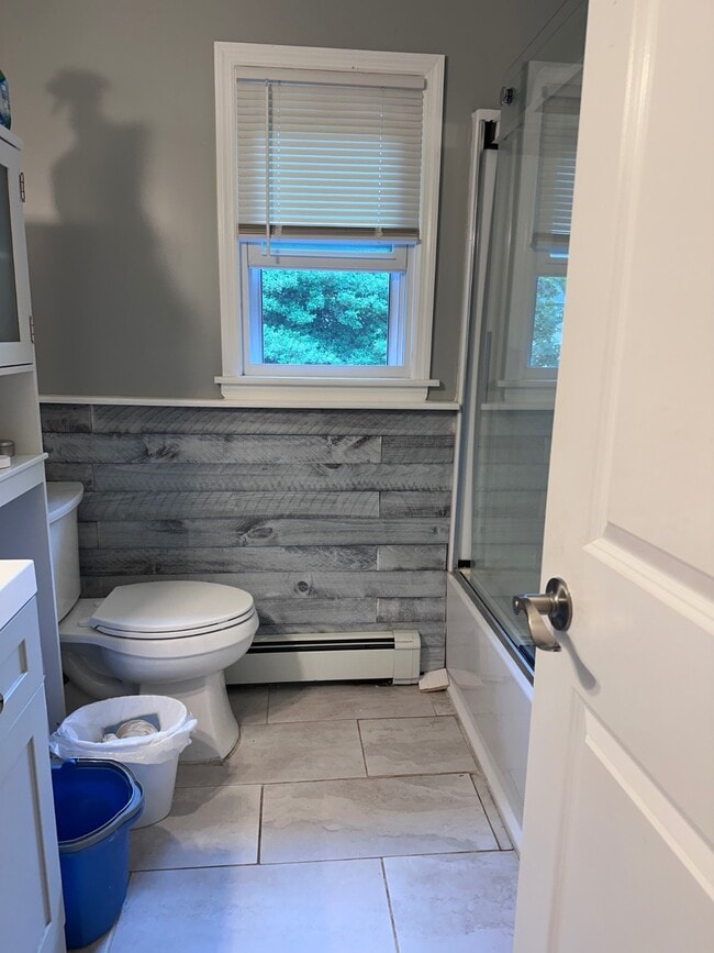 Building Photo - 107 Fairview Ave