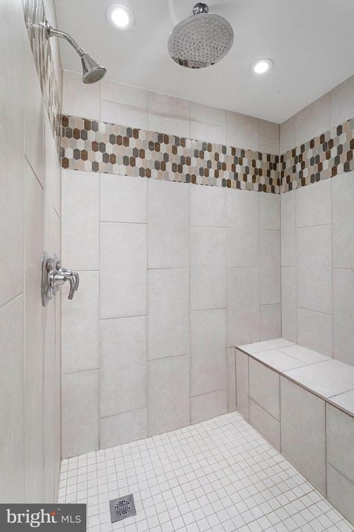 Building Photo - 155 Potomac Passage
