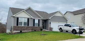 Building Photo - 4612 Siesta Dr