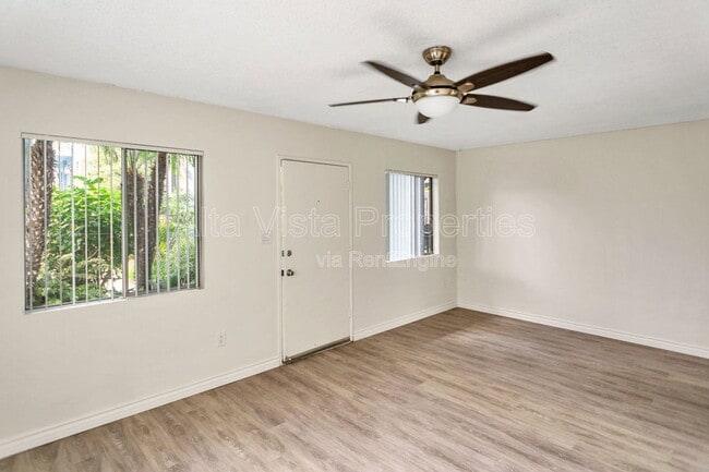 Building Photo - 855 Emerald St