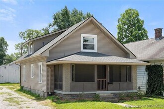 Building Photo - 4 bedroom House in New Albany