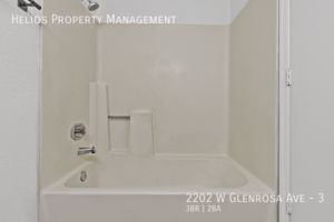 Building Photo - 2202 W Glenrosa Ave