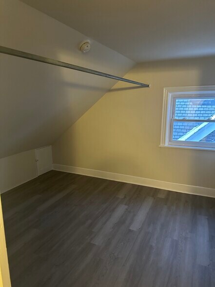 Building Photo - 741 High St