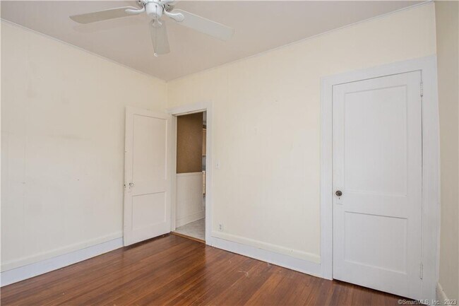Building Photo - 77 Maplewood Ave