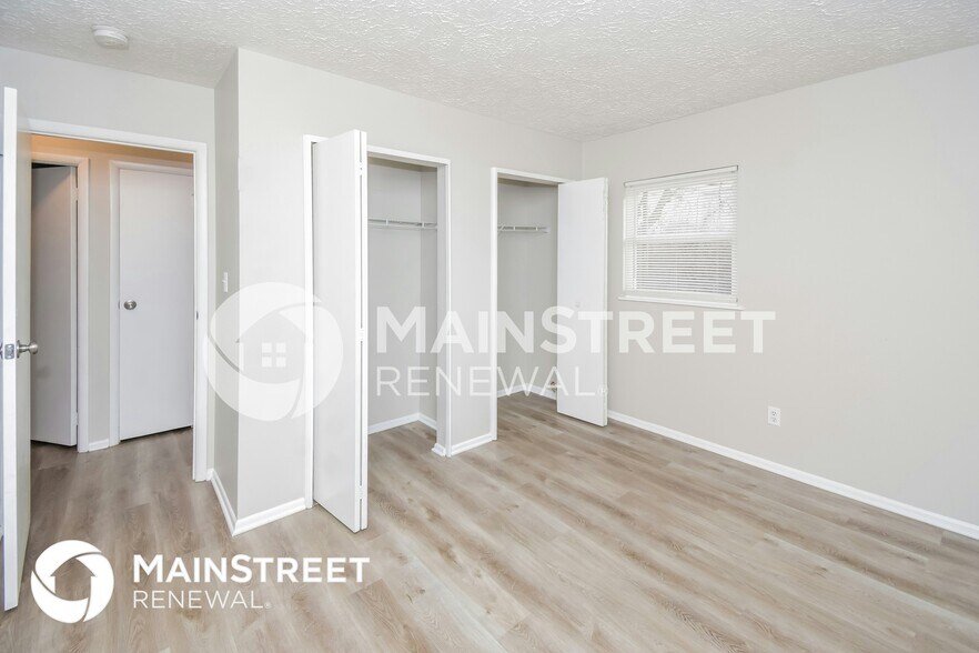 Building Photo - 9413 Rochelle Dr