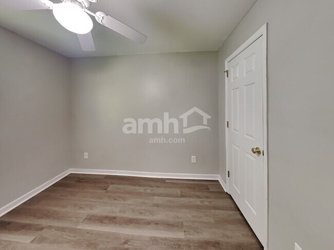 Building Photo - 1835 Oreilly Cir