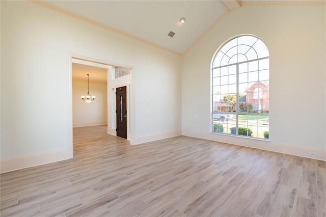 Building Photo - 4465 Longfellow Dr