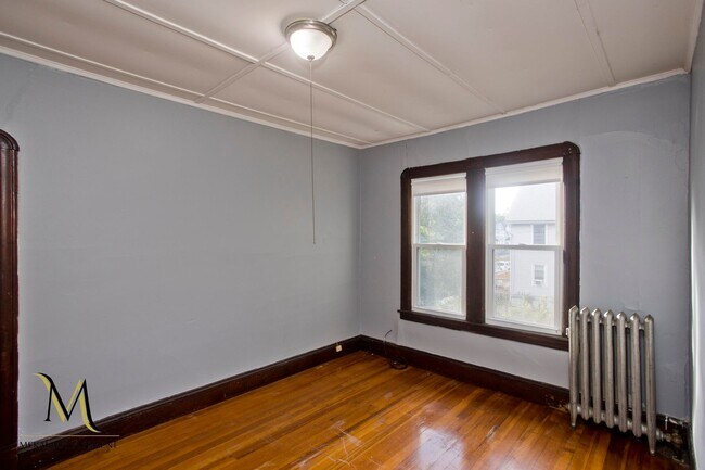 Building Photo - 43 Elmdale St
