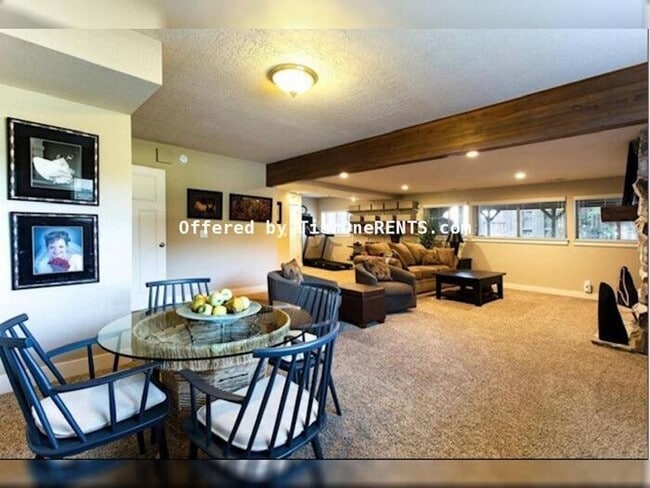 Building Photo - This property offers a NO DEPOSIT option available for qualified renters!