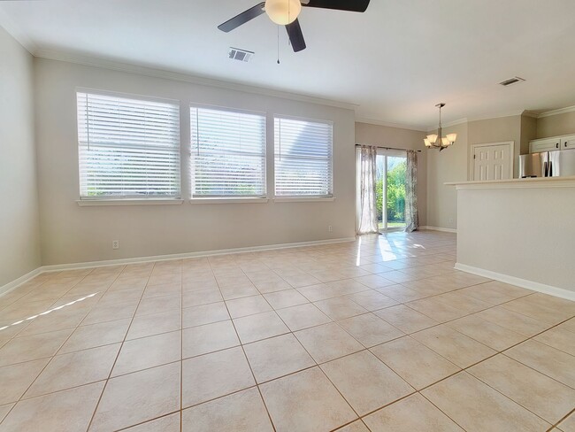 Building Photo - Beautiful Single Family - 4/BR 2.5/BA