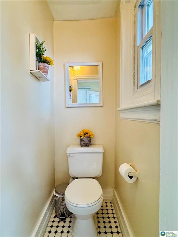 Building Photo - 1523 W Chew St