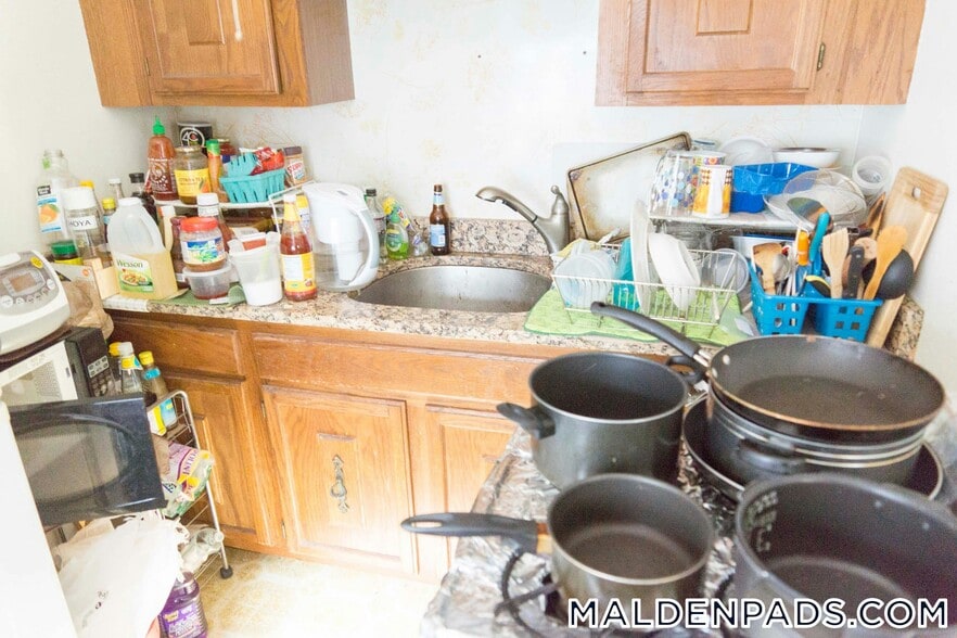 Building Photo - 349 Pleasant St