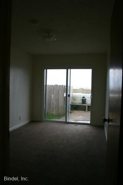 Building Photo - 3 br, 2 bath House - 2967 North St