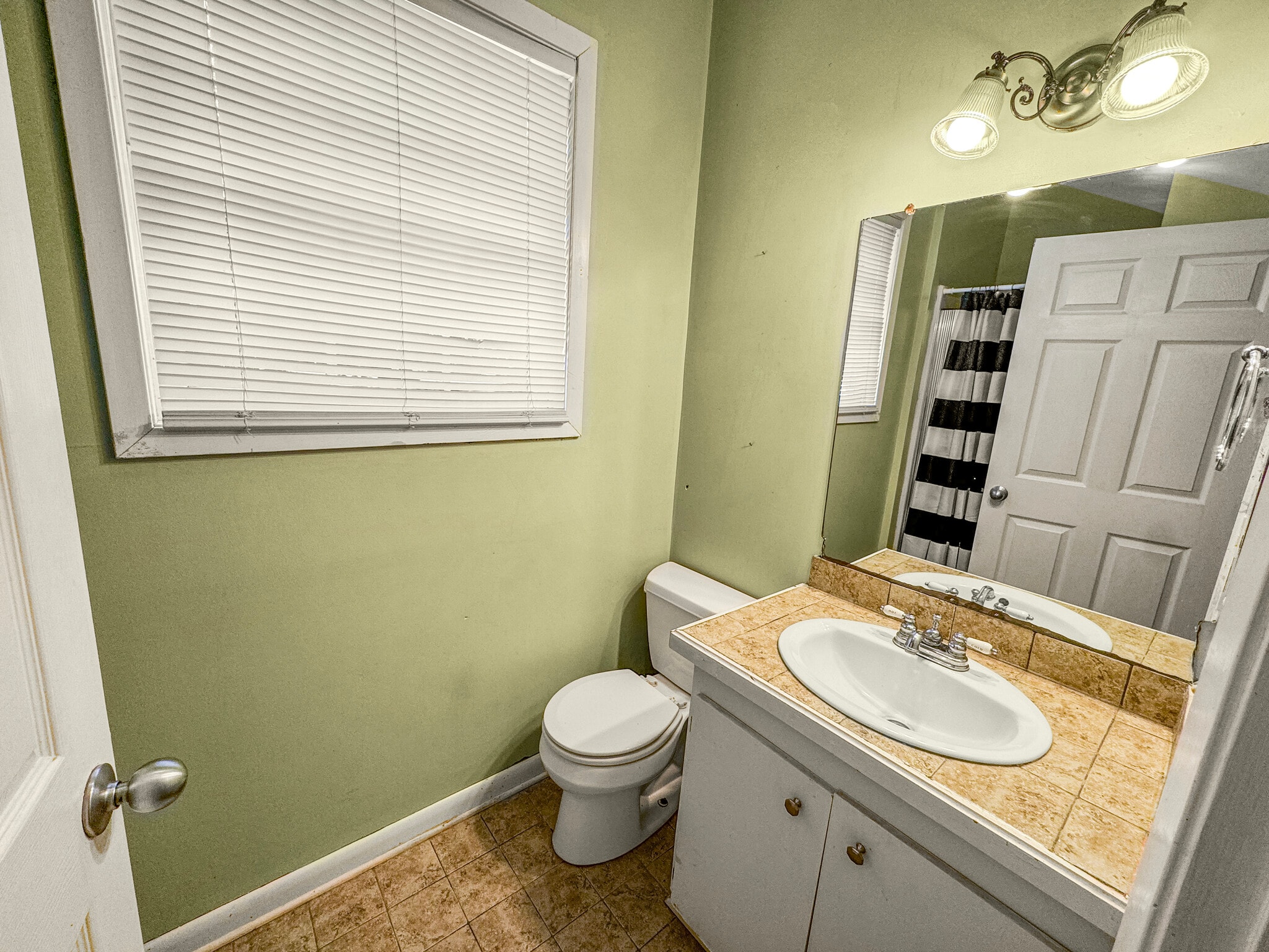 Building Photo - 3018 Wardlaw Rd