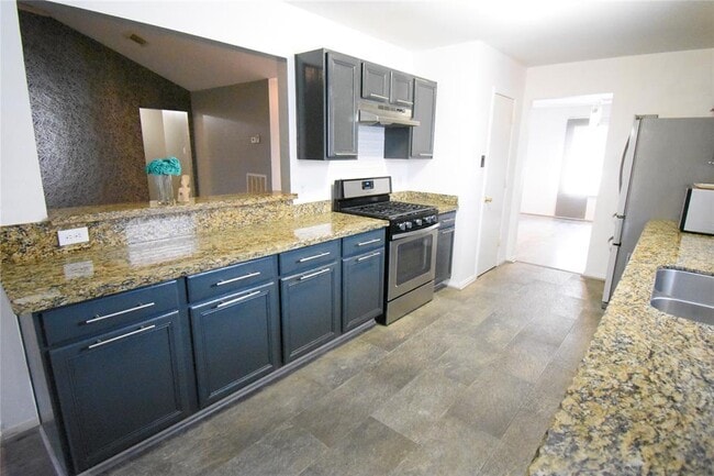 Building Photo - 10942 Heather Trail Dr