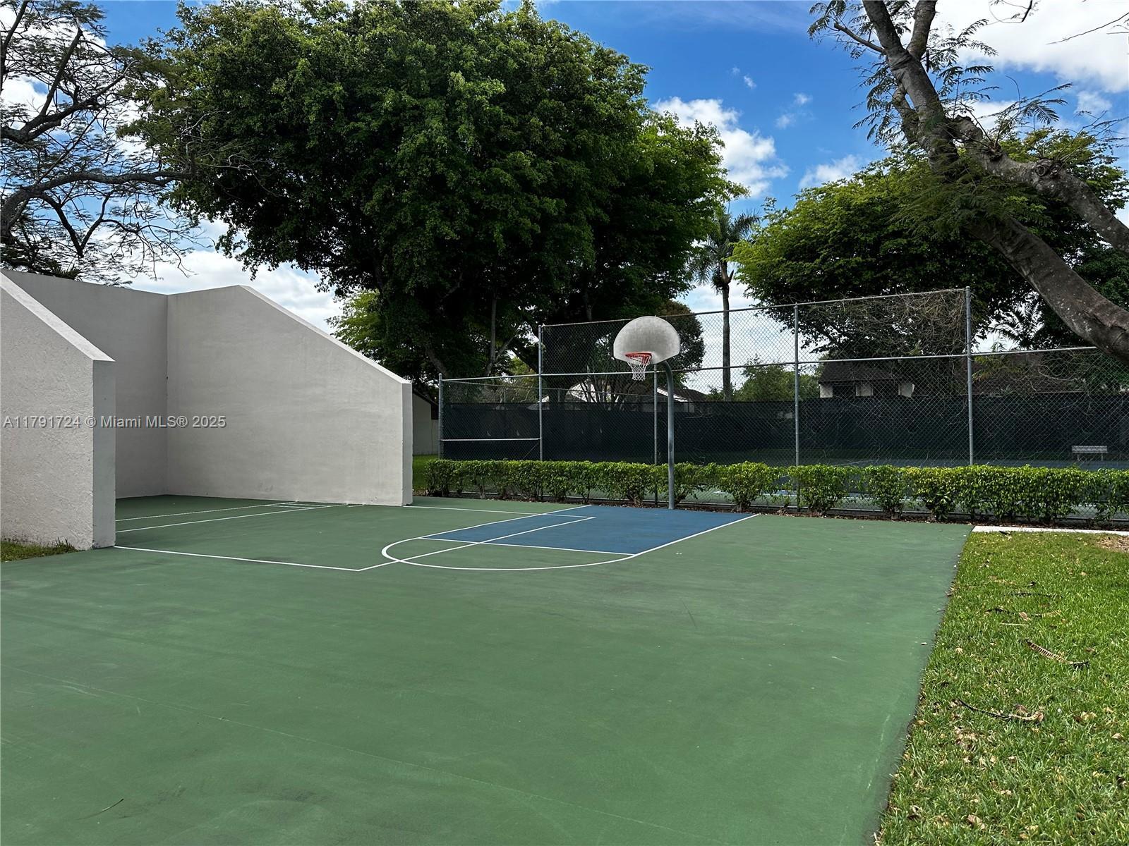 Building Photo - 13350 SW 88th Ter