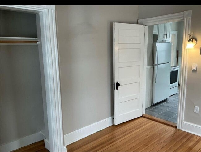 Building Photo - 12 Caswell Ave