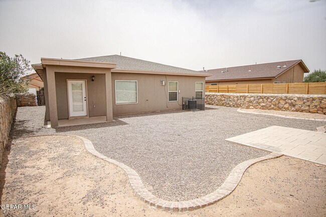 Building Photo - 6977 Jericho Tree Dr