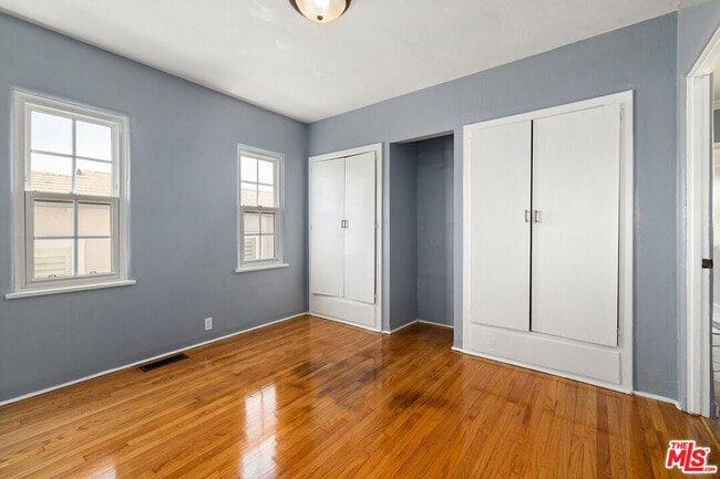 Building Photo - 4141 W 62nd St