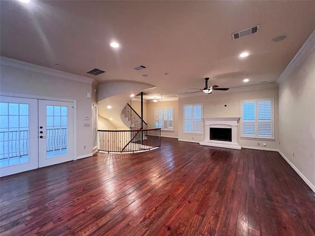 Building Photo - 7809 Linwood Ave
