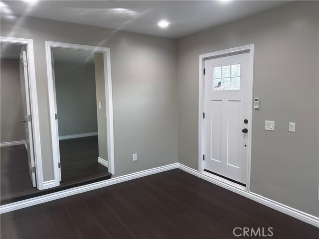 Building Photo - 1564 W Phillips Blvd