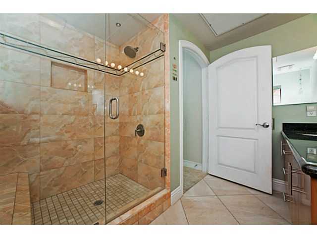 Building Photo - 1225 Island Ave