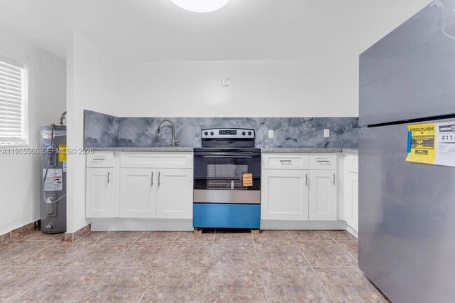 Building Photo - 5831 Taylor St