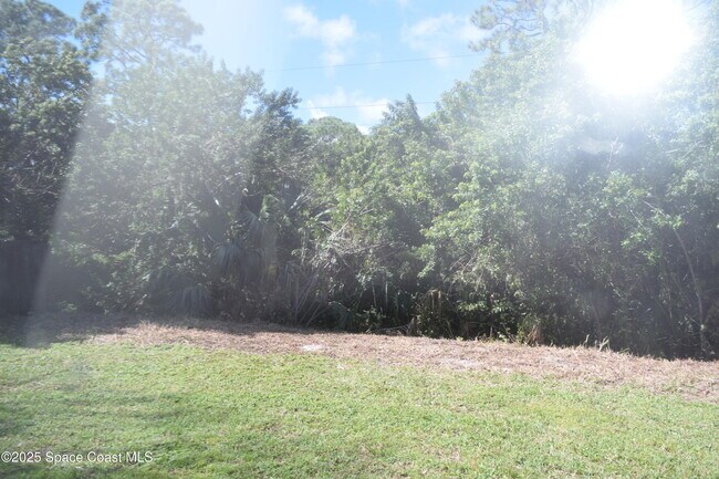 Building Photo - 939 Lyons Cir NW