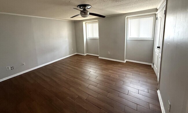 Building Photo - 2213 Spence Cir