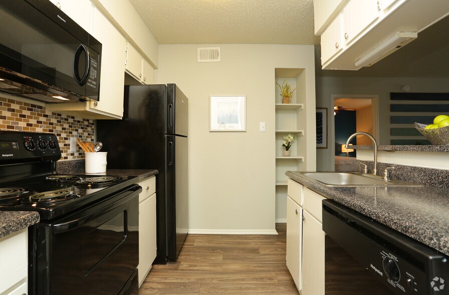 Slate Apartments 18050 Kelly Blvd Dallas TX 75287 Apartment Finder