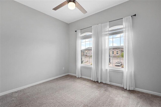 Building Photo - 5007 Sunnyside Ln