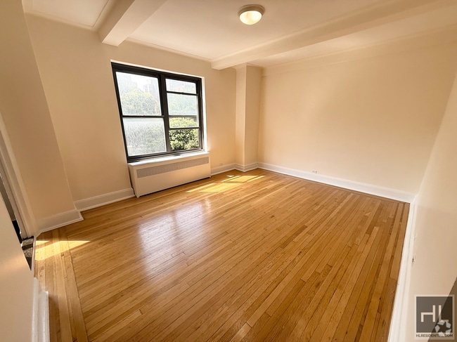 Building Photo - 166 2nd Ave