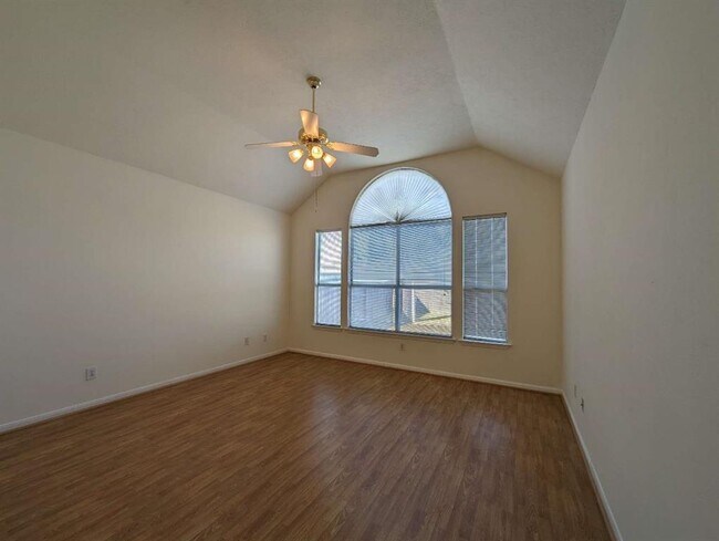 Building Photo - 1822 American Elm Ct