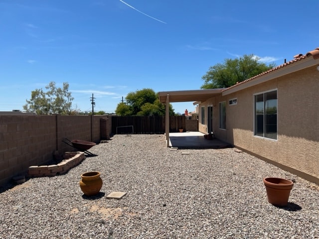 Building Photo - 2550 S Perillo Dr