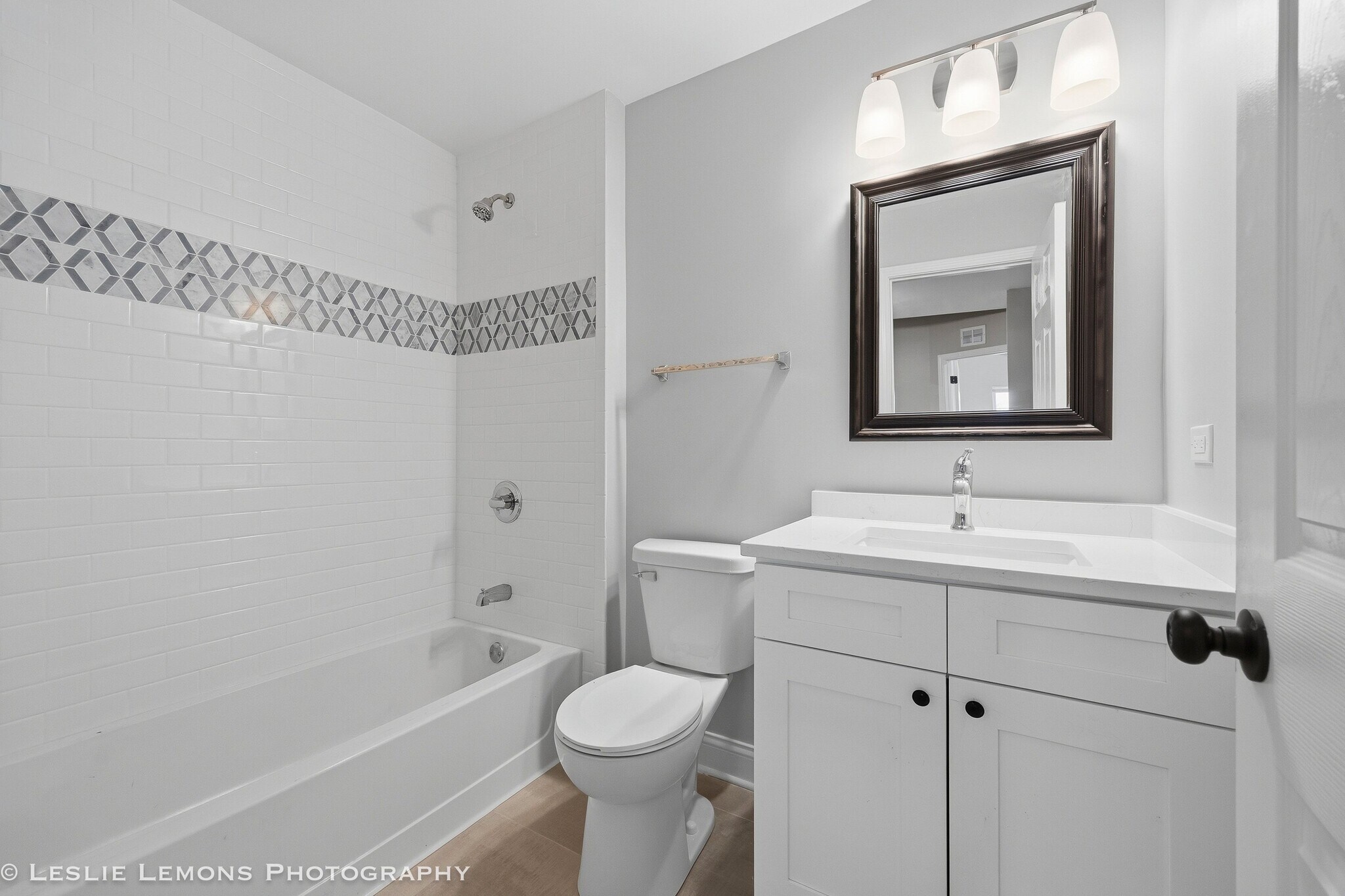 Building Photo - 2233 Hillsboro Ct