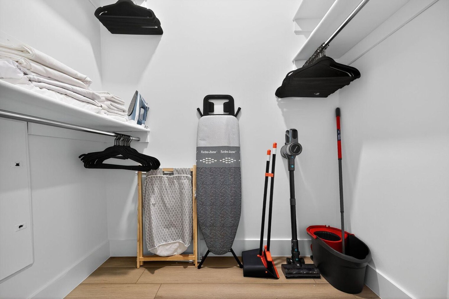 Building Photo - 95 Wall St