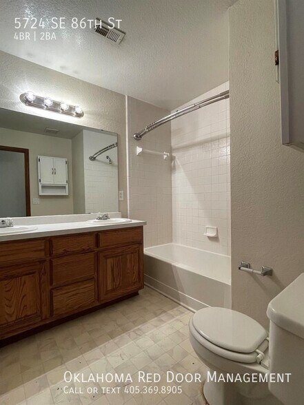 Building Photo - 5724 SE 86th St