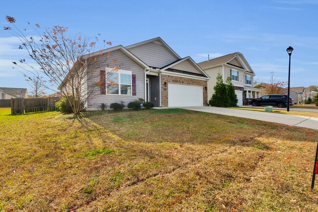 Building Photo - 402 Isabelle St