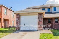 Building Photo - 529 Mast Ct