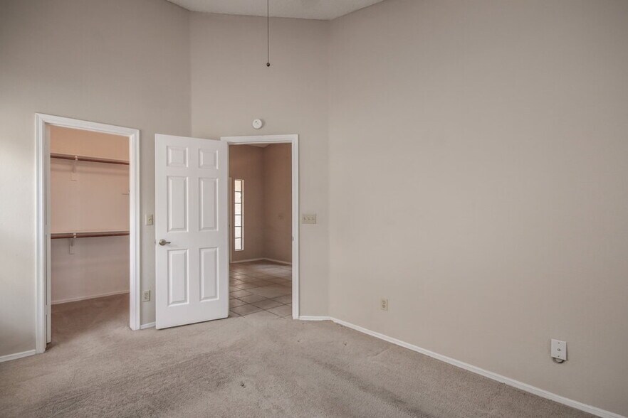 Building Photo - 12234 S 45th St