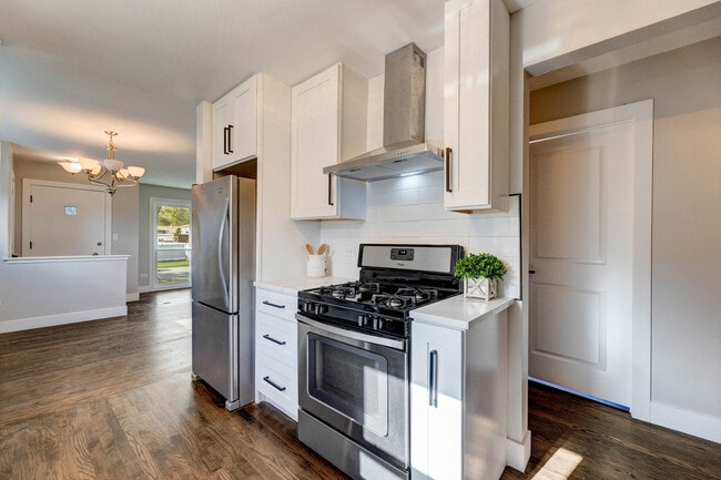 Building Photo - 4856 Wick Dr