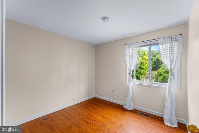 Building Photo - 10304 Nightmist Ct