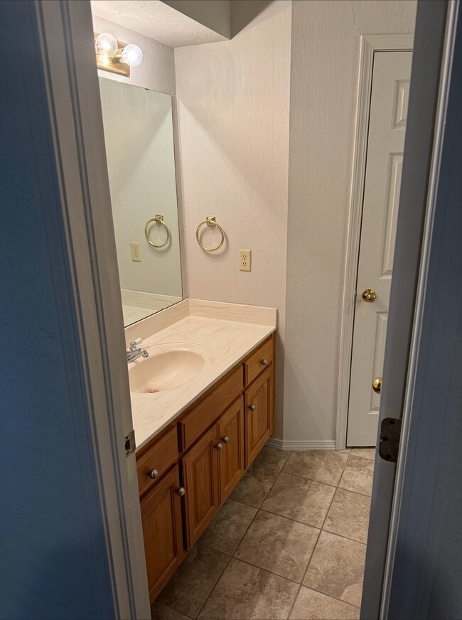 Building Photo - 11408 Brown Ave