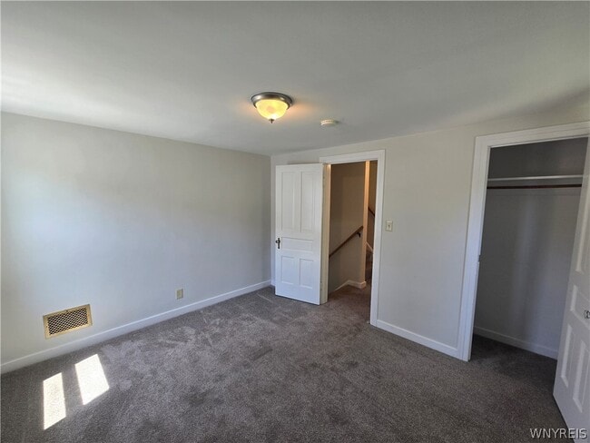 Building Photo - 4289 Harris Hill Rd
