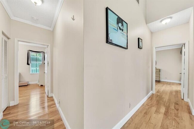 Building Photo - 7644 Elm Ridge Dr
