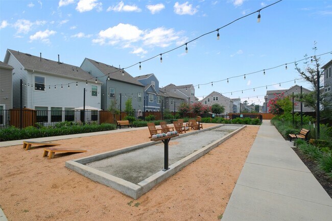 Building Photo - 10964 Swang Link Dr