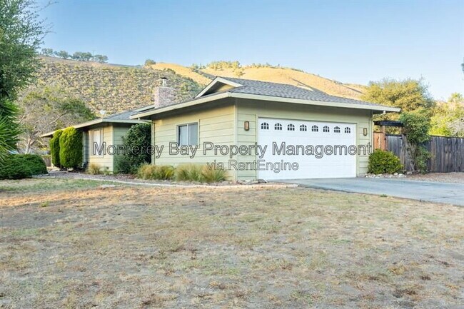 Building Photo - 27045 Meadows Rd