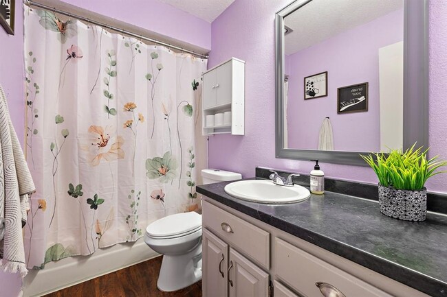 Bathroom 2 - 1611 Somerset Dr