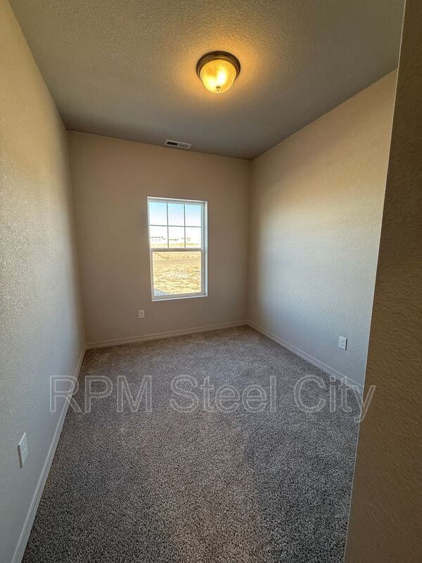 Building Photo - 278 W Harmony Dr